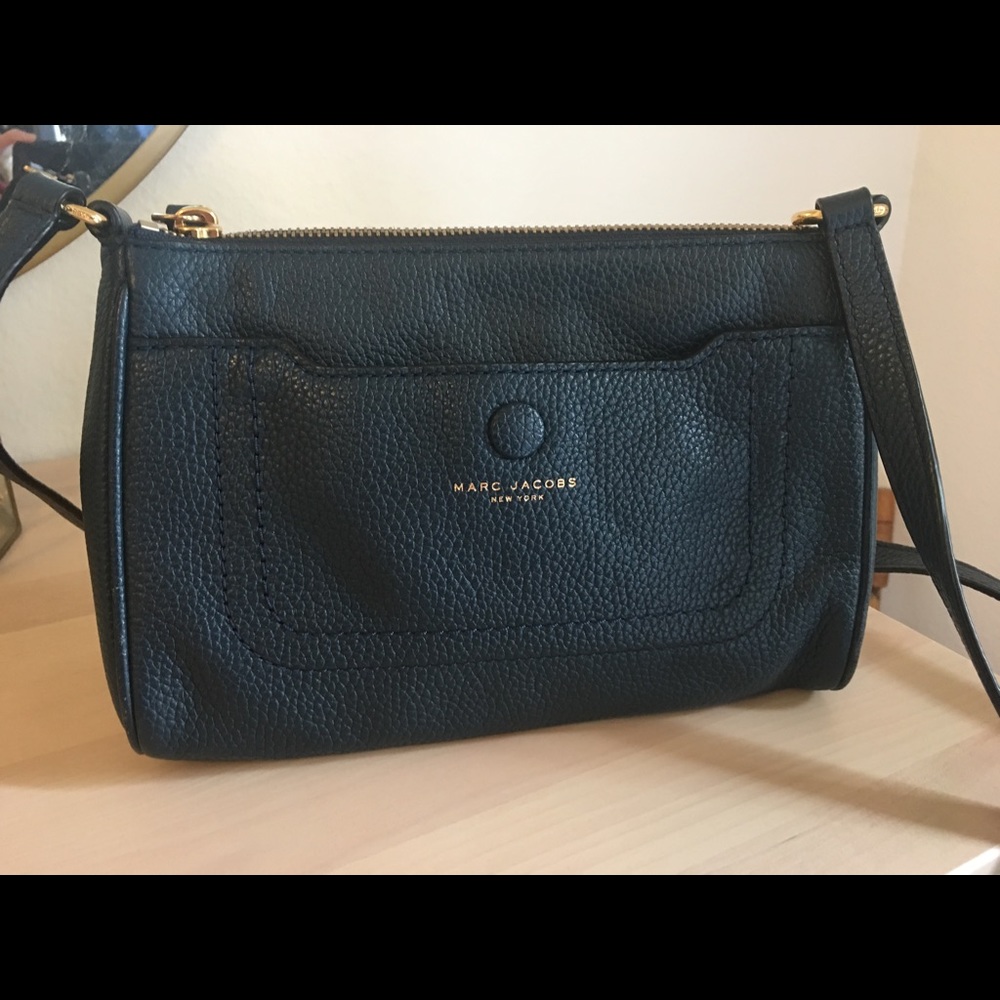 Marc Jacobs navy blue crossbody bag